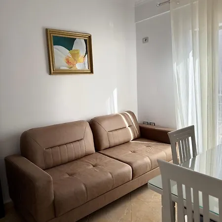Apartment Bloom2 Sarande